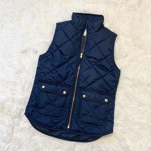 Jcrew navy puffer vest with snap pockets